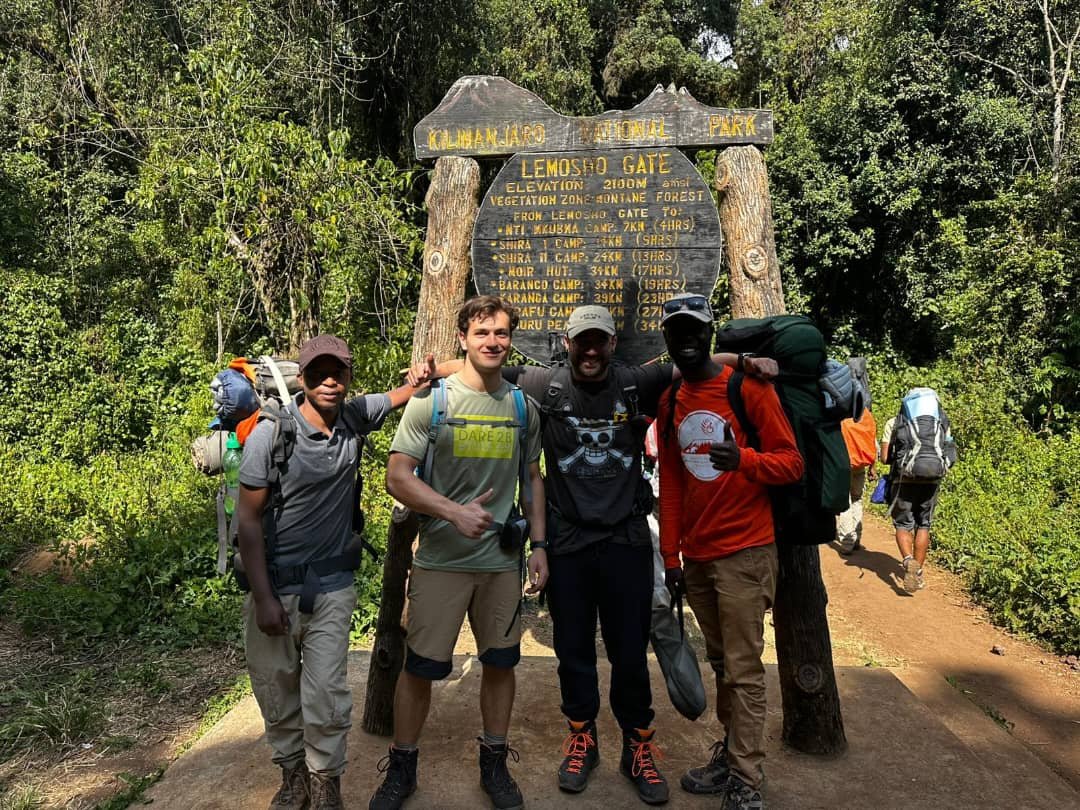kilimanjaro climbing images from razan safaris 2
